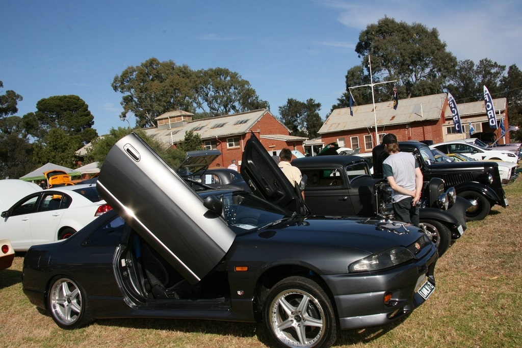 Classic vs Plastic Show n Shine